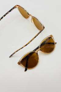 Brown With Milk Glasses