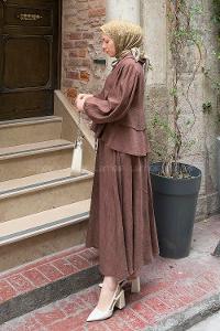 Lamelif Ön Fiyonk Bağlamalı Bluz Etek Tesettür Takım Kahverengi