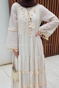 Lamelif Kat Detaylı Gofre Tesettür Elbise Bej