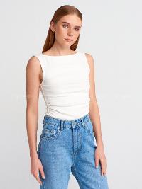 Lamelif DİLVİN 31589 Büzgülü Kayık Yaka Beyaz