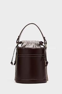 Lamelif Kova model Kontrast Dikişli Büzgülü Kapatma El ve Omuz Çanta Acı Kahve