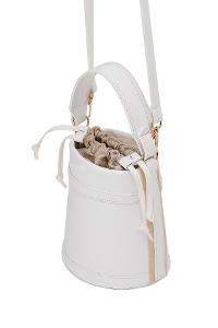 Lamelif Kova model Kontrast Dikişli Büzgülü Kapatma El ve Omuz Çanta Beyaz