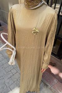 Lamelif Broş Detaylı Tesettür Elbise Yağ Yeşili