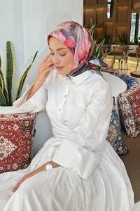 Lamelif Çiçek Desen Soft Eşarp Siyah Kırmızı