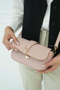 Lamelif Tokalı Çapraz Askılı Kadın Çanta Pudra