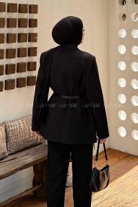 Lamelif Kemer Detaylı Atlas Ceket Siyah