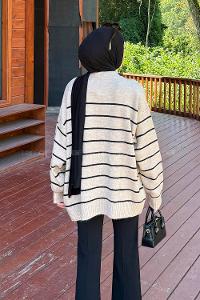 Lamelif Çizgili Triko Kazak Bej