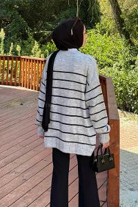 Lamelif Çizgili Triko Kazak Gri