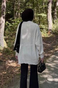 Natural Neckband Long Arm Jumper