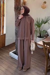 Lamelif Sırt Fermuar Detaylı Pantolonlu Takım Kahverengi