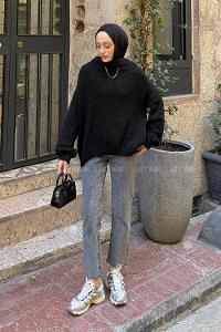 Black Neckband Long Arm Jumper