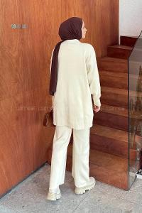 Beige Crew Neck Long Arm Acrylic Knitwear Regular Trousers Comfortable Suit