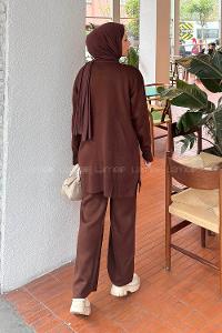 Lamelif Çiçek Aksesuarlı Triko Takım Acı Kahve