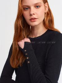 Black Crew Neck Knitwear