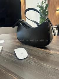 Kadın Kemer Aksesuarlı Baget Omuz Çantası Siyah