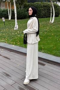 Lamelif Pile Detaylı Takım Krem