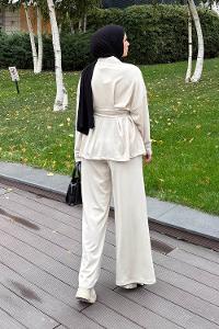 Lamelif Pile Detaylı Takım Krem