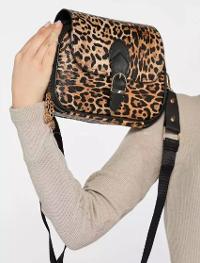 Lamelif 4 Gözlü Kapak Detaylı Kolon Askılı Bayan Çapraz Çanta Leopar