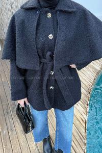 Lamelif Bağlama Detaylı Pelerinli Kaban Siyah