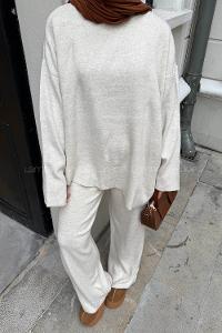 Lamelif Asimetrik Bisiklet Yaka Triko Takım Taş