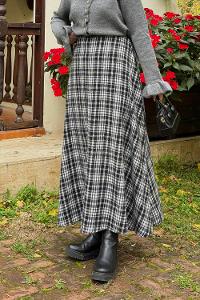 Lamelif Ekose Detay Etek Beyaz-Siyah