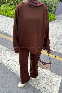 Bitter Brown Crew Neck Long Arm Knitwear Regular Trousers Comfortable Suit