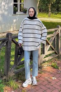 Lamelif Çizgili Uzun Kazak Bej