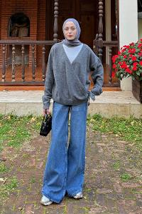 Anthracite V Neck Long Arm Acrylic Polyester Cardigan