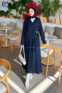 Lamelif Broş Detaylı Etekli Takım Lacivert