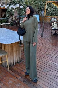 Khaki Medium Crew Neck Long Arm Knitwear Comfortable Suit