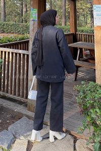 Lamelif V Yaka Düğmeli İkili Takım Siyah