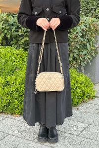 Kapitone Fermuarlı Mıknatıs Kapak Bölmeli Çok Gözlü Günlük Kadın Omuz Çantası