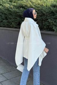 Lamelif Omuz Apoletli Bağlama Detaylı Panço Beyaz