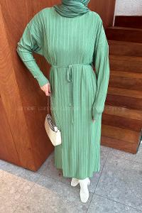 Lamelif Dikiş Detaylı Tesettür Elbise Yeşil