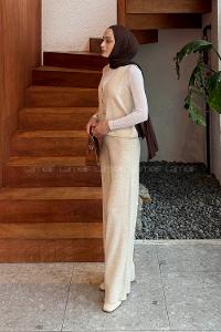 Beige V Neck Long Arm Acrylic Cotton Fabric Regular Trousers Comfortable Suit