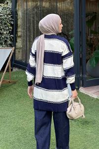 Navy Blue Turtle Neck Long Arm Jumper