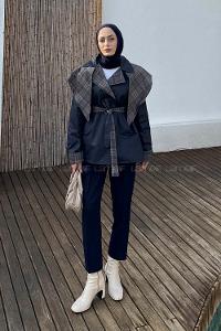 Lamelif Ekose Yaka Bağlama Detaylı Mont Lacivert