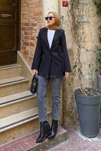 Lamelif Bağlama Detaylı Ceket Siyah