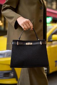 Lamelif Hermez Gold Kemer Detaylı Süet Kadın Çanta Siyah