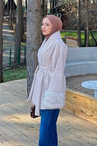 Lamelif Kol Kürk Detaylı Kaban Krem