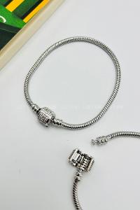 Silver2 Belted Gold Straight Wristband