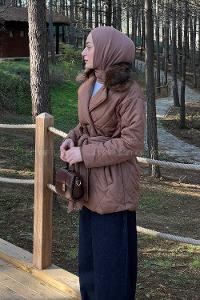 Lamelif Kürk Yaka Bağlama Detaylı Mont Kahve