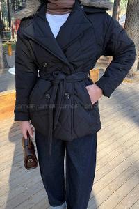 Lamelif Kürk Yaka Bağlama Detaylı Mont Siyah