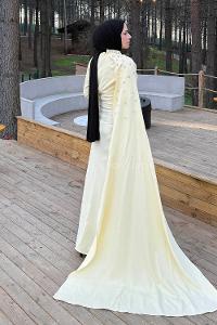 Lamelif Pelerin Detaylı Taşlı Elbise Sarı