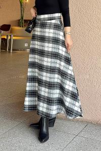 Lamelif Kaşe Ekose Detay Etek Siyah-Beyaz