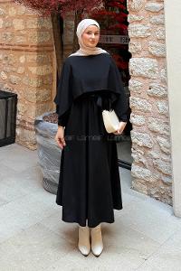 Lamelif Pelerin Detaylı Elbise Siyah