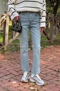 Lamelif Kesik Paça Fit Jean Açık Mavi