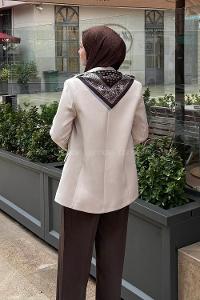 Lamelif Fular Detaylı Blazer Ceket Taş Rengi
