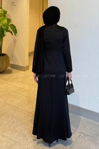 Lamelif Broş Detaylı Tesettür Elbise Siyah