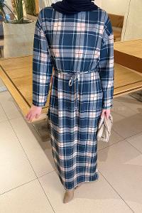 Lamelif Ekose Desen Tesettür Elbise Petrol Mavisi